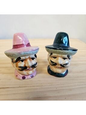 Vintage 60s Ceramic Mexican Heads Handpainted Salt and Pepper Shakers